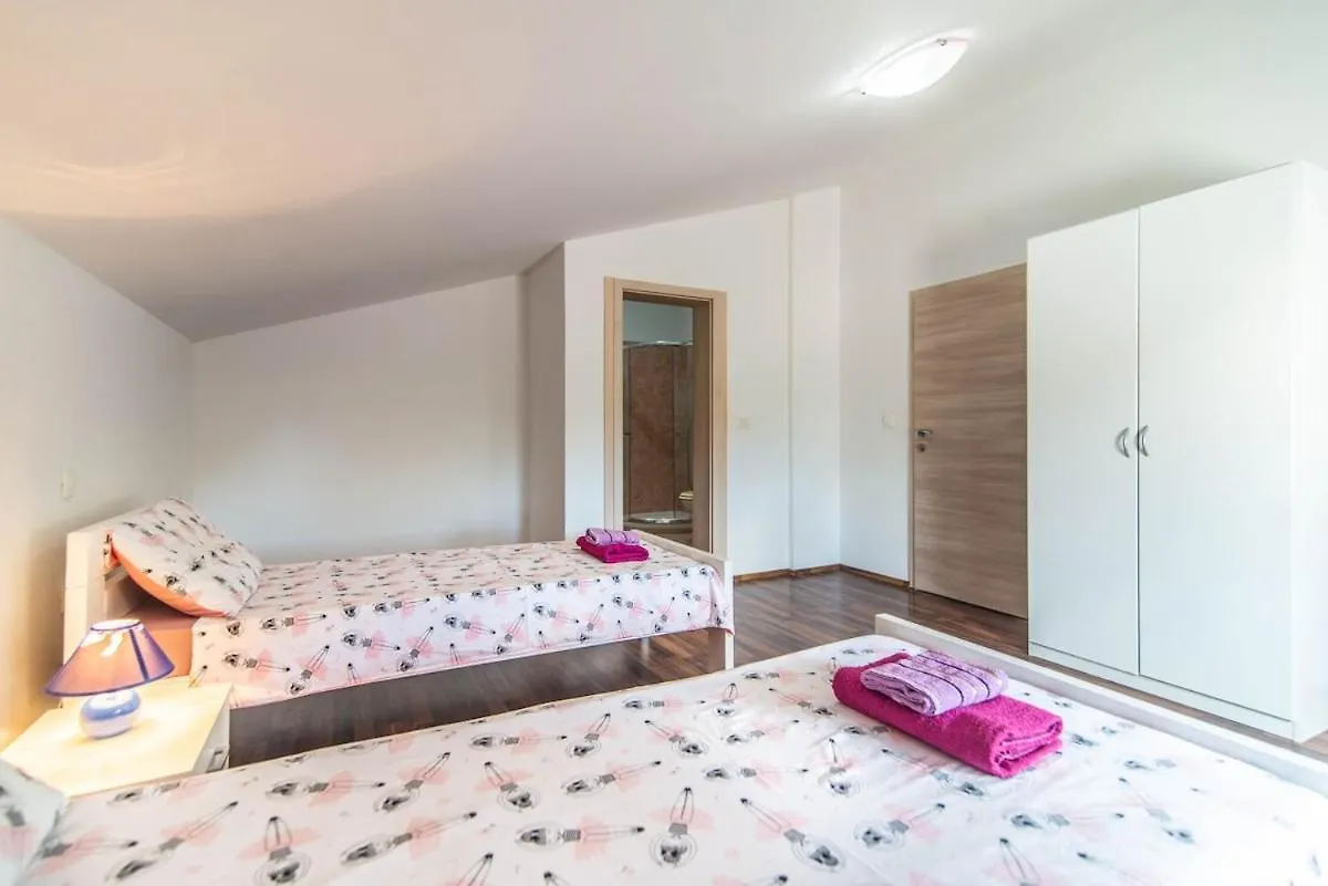 Villa Roza By Kompas Villas Vosteni